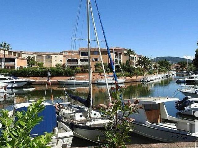 Vente  Appartement F4  de 85 m² à Cogolin 359 000 euros Réf: SFN-2032413