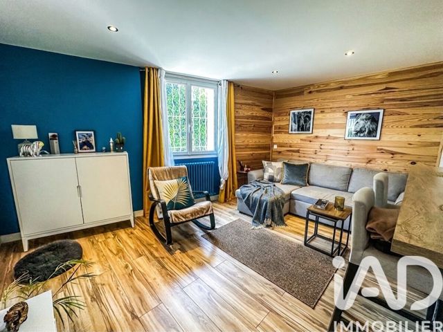 Vente  Appartement T2  de 49 m² à Toulon 187 000 euros Réf: SFN-2036218