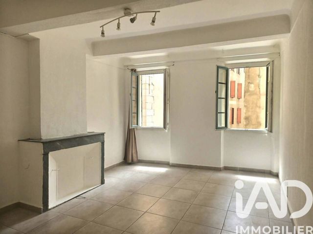 Vente  Appartement T2  de 41 m² à Toulon 112 650 euros Réf: SFN-2039260
