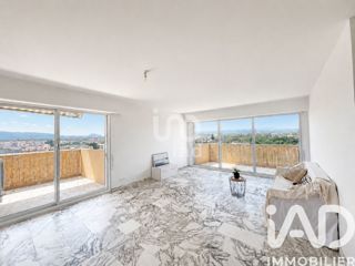 Vente  Appartement T3  de 83 m² à Saint Raphaël 370 000 euros Réf: SFN-2041164