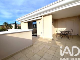 Vente  Appartement T2  de 46 m² à Hyères 329 800 euros
