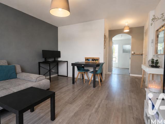 Vente  Appartement F3  de 61 m² au Pradet 234 000 euros Réf: SFN-2043283