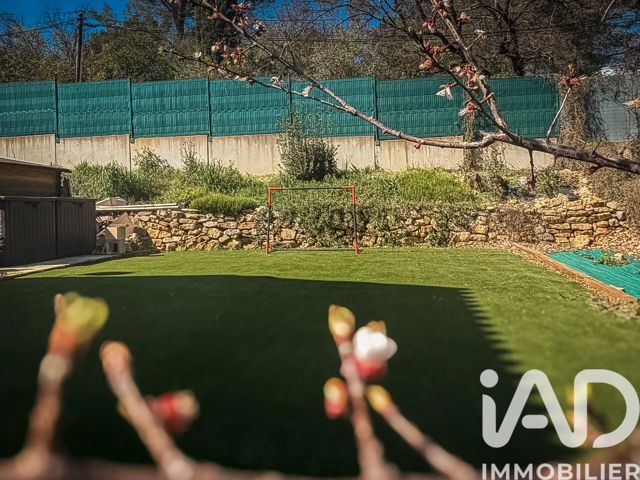 Vente  Maison de 147 m² à Solliès Toucas 499 000 euros Réf: SFN-2005668