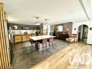Vente  Maison de 145 m² à Fréjus 779 000 euros