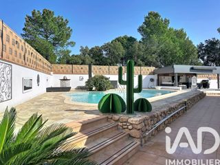 Vente  Maison de 200 m² à Roquebrune sur Argens 550 000 euros Réf: SFN-2041124