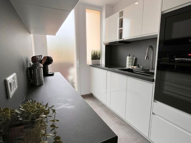 Vente  Appartement T3  de 65 m² à Toulon 199 000 euros Réf: SFN-1937038