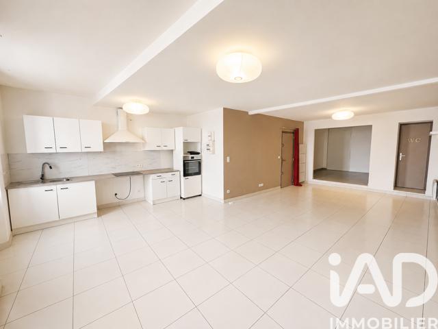 Vente  Appartement F2  de 58 m² à La Seyne 129 000 euros Réf: SFN-1988663