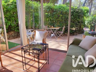 Vente  Appartement F2  de 33 m² à Saint Raphaël 159 000 euros