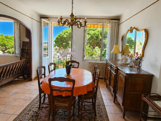 Vente  Appartement T3  de 80 m² à Fréjus 290 000 euros Réf: SFN-2043085