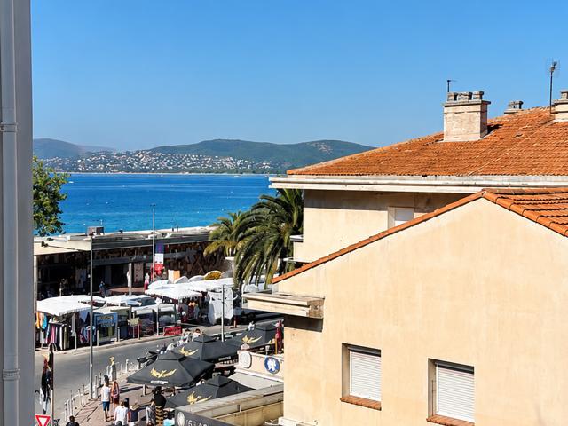 Vente  Appartement T2  de 32 m² à Fréjus 165 000 euros Réf: SFN-2044973
