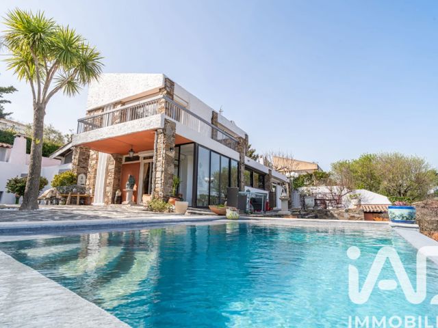 Vente  Maison de 175 m² au Beausset 828 000 euros Réf: SFN-1924124