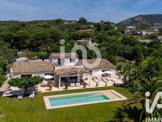 Vente  Maison de 255 m² à Grimaud 2 480 000 euros