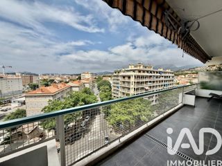 Vente  Appartement T4  de 80 m² à Toulon 263 000 euros