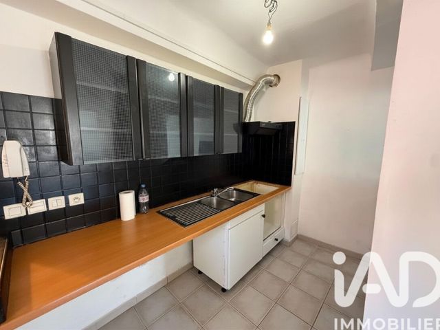Vente  Appartement F4  de 95 m² à Saint Zacharie 265 000 euros Réf: SFN-2045613