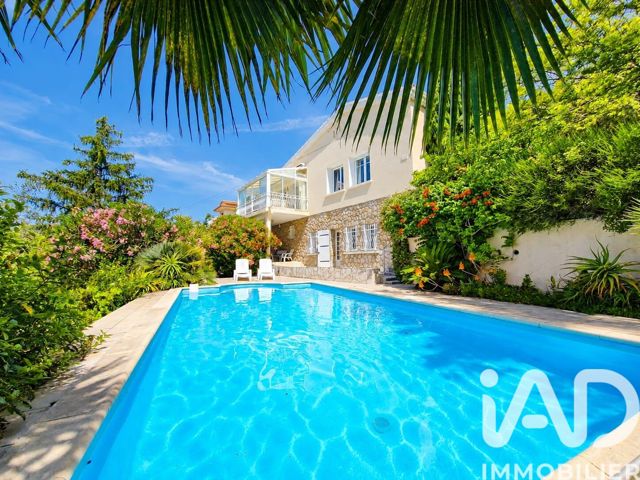 Vente  Maison de 145 m² à Ollioules 599 000 euros Réf: SFN-2044390
