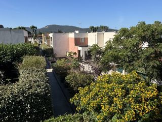 Vente  Appartement F4  de 84 m² à Hyères 397 000 euros Réf: SFN-2044020