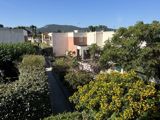 Vente  Appartement F4  de 84 m² à Hyères 397 000 euros