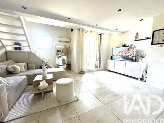 Vente  Appartement T2  de 45 m² à Fréjus 172 000 euros Réf: SFN-2044923