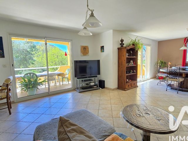 Vente  Maison de 187 m² à Gonfaron 495 000 euros Réf: SFN-1983895
