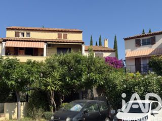 Vente  Appartement T3  de 60 m² à Carqueiranne 455 000 euros