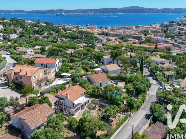 Vente  Maison de 165 m² à Sainte Maxime 740 000 euros Réf: SFN-2041015
