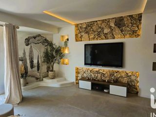 Vente  Appartement F3  de 69 m² à Saint Raphaël 574 750 euros