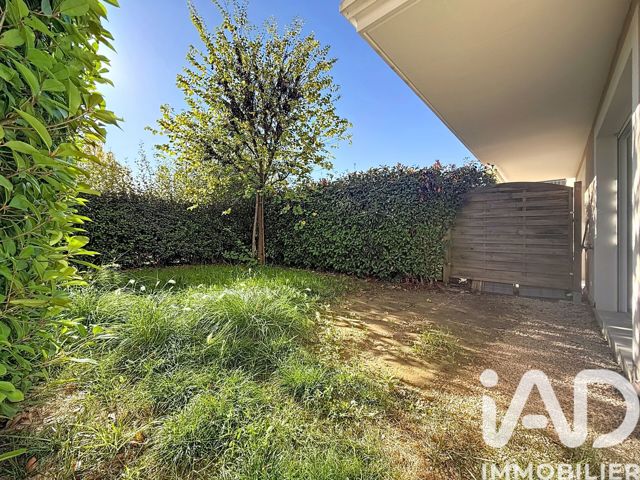 Vente  Appartement F2  de 42 m² à Brignoles 138 000 euros Réf: SFN-1882221