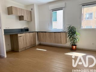 Vente  Appartement T2  de 45 m² à Toulon 141 000 euros