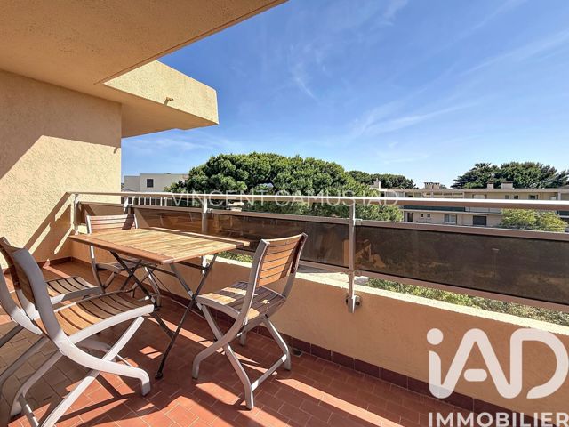 Vente  Appartement F2  de 46 m² à Six-Fours 235 000 euros Réf: SFN-2033038