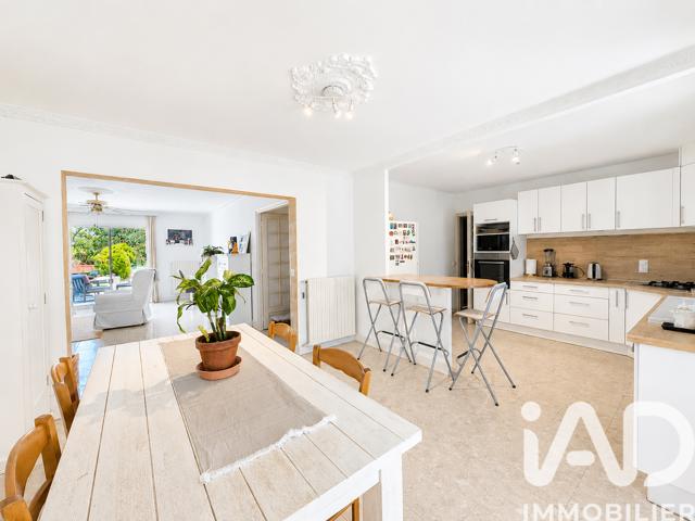 Vente  Maison de 153 m² à Rians 498 000 euros Réf: SFN-1997729