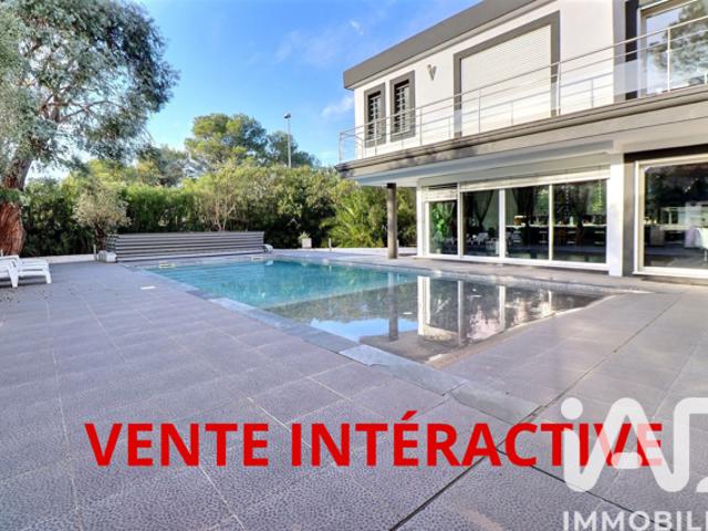 Vente  Maison de 279 m² à Saint Raphaël 870 000 euros Réf: SFN-2048166