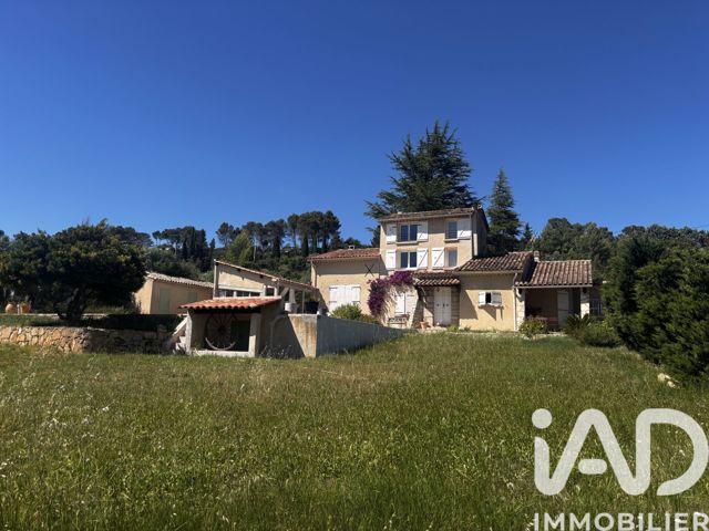 Vente  Maison de 160 m² à Lorgues 650 000 euros Réf: SFN-2050525