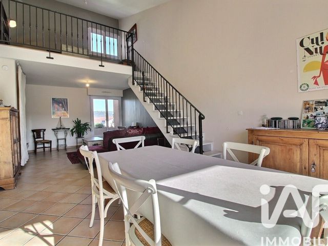 Vente  Appartement T5  de 119 m² au Beausset 350 000 euros Réf: SFN-1960399