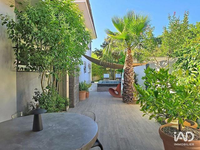 Vente  Maison de 211 m² à Rougiers 790 000 euros Réf: SFN-2051151
