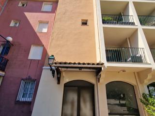 Vente  Local commercial de 47 m² à Grimaud 260 000 euros Réf: SFN-2053082