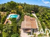 Vente  Maison de 265 m² à Belgentier 549 000 euros