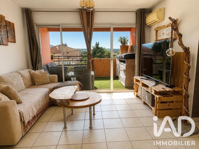 Vente  Appartement T2  de 48 m² à Saint Maximin la Sainte Baume 192 000 euros Réf: SFN-2052048