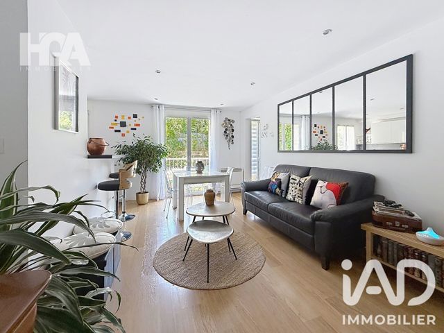 Vente  Appartement T3  de 56 m² à Toulon 250 000 euros Réf: SFN-2005965
