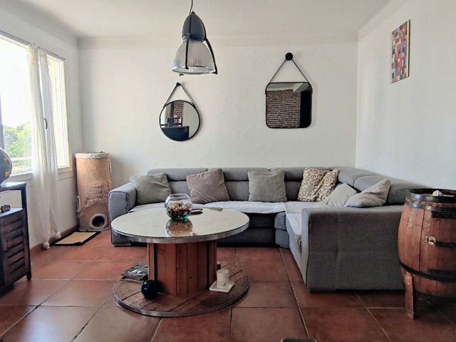 Vente  Appartement T3  de 60 m² à Toulon 178 000 euros Réf: SFN-2053588