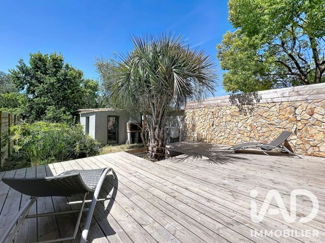 Vente  Appartement F3  de 72 m² à Hyères 479 000 euros Réf: SFN-2056338