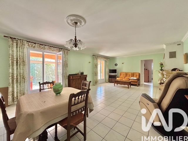 Vente  Maison de 109 m² à Brignoles 350 000 euros Réf: SFN-1927147