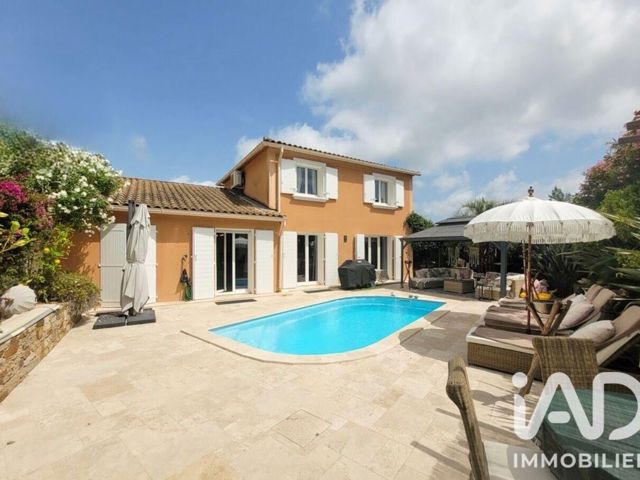 Vente  Maison de 153 m² à La Croix Valmer 1 250 000 euros Réf: SFN-2051308
