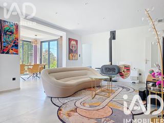 Vente  Maison de 120 m² à Roquebrune sur Argens 605 000 euros