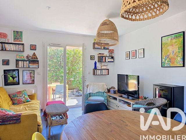 Vente  Appartement T2  de 42 m² à Plan d'Aups Sainte Baume 235 000 euros Réf: SFN-2044609