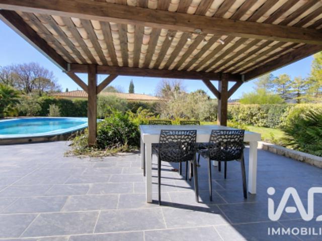 Vente  Maison de 100 m² à Bagnols en Forêt 430 000 euros Réf: SFN-2057626