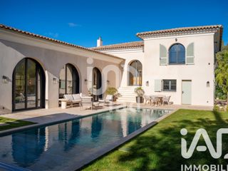 Vente  Maison de 268 m² à Saint Tropez 8 700 000 euros Réf: SFN-1902399