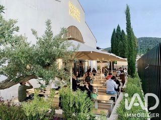 Vente  Local commercial de 20 m² à La Crau 67 200 euros Réf: SFN-2061789