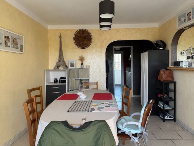 Vente  Appartement T4  de 68 m² à Toulon 170 000 euros Réf: SFN-2060441