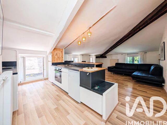 Vente  Appartement T3  de 63 m² à Brignoles 125 000 euros Réf: SFN-2015010