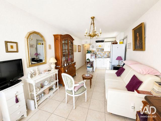 Vente  Appartement T2  de 40 m² à Saint Mandrier 234 000 euros Réf: SFN-2046998